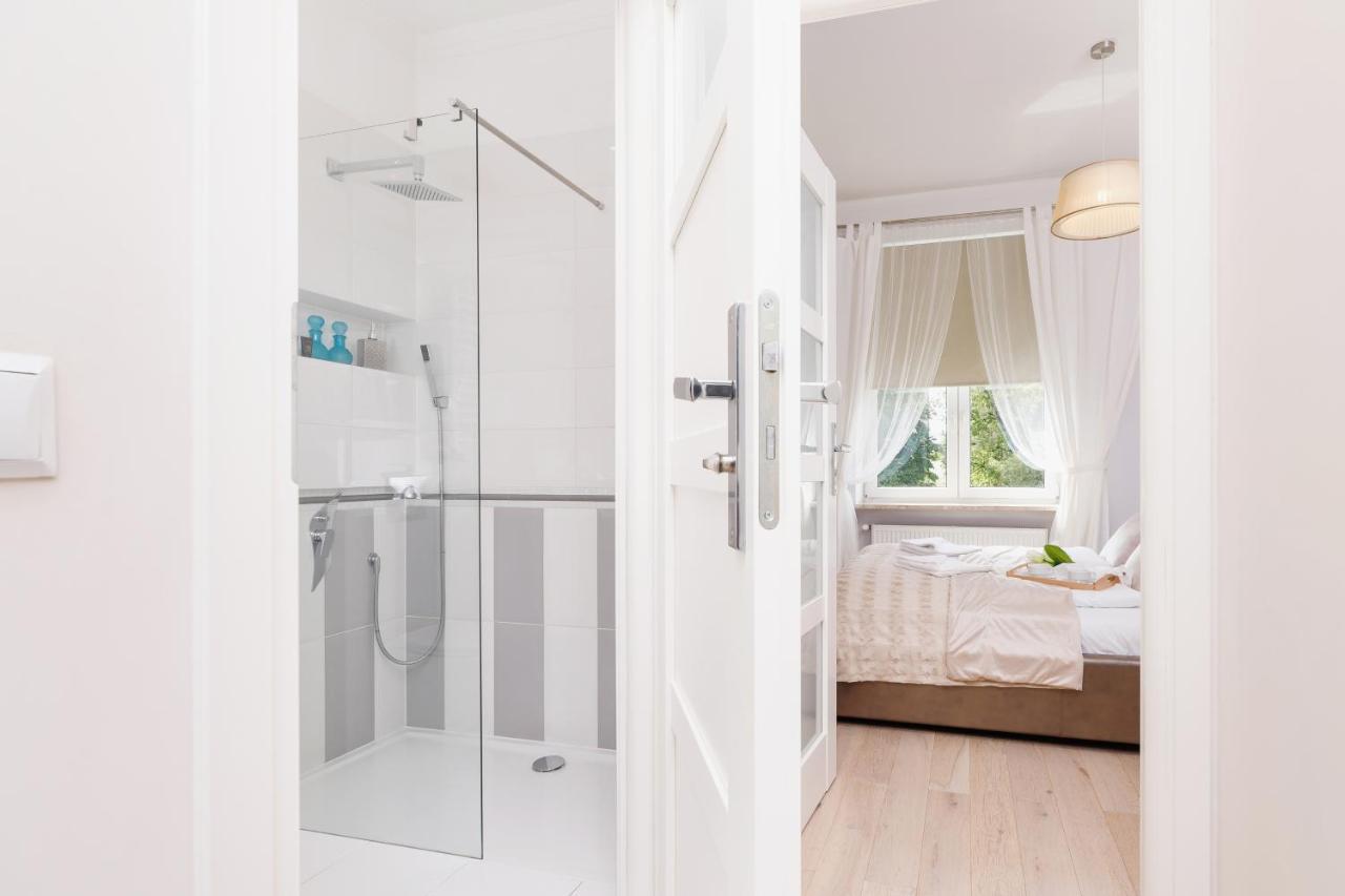 Modern Apartment Lubicz Krakow By Noclegi Renters Exteriör bild